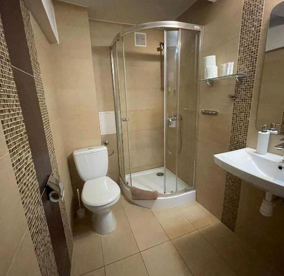 호텔 Star Dadaj Resort & Spa