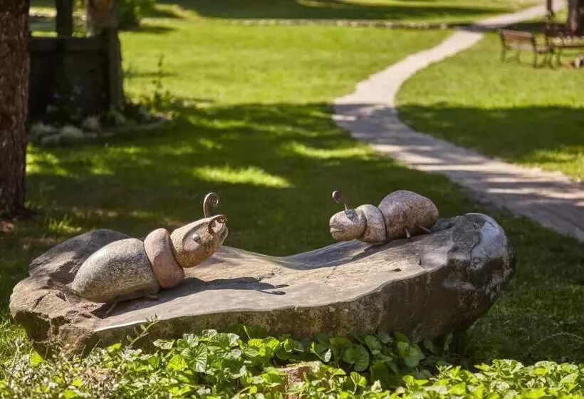 Hotelli Star Dadaj Resort & Spa