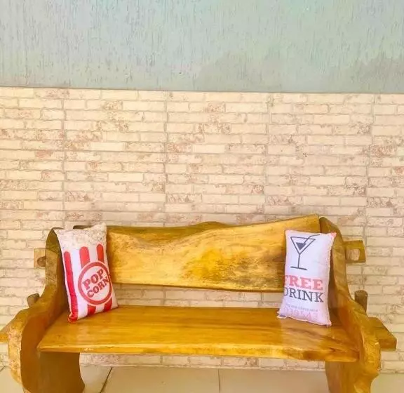 Majatalo Central Praias Ii