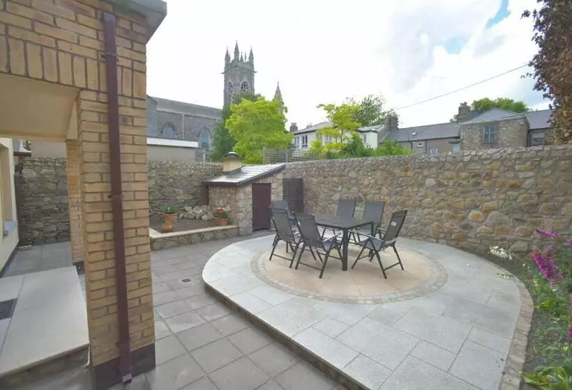پانسیون Haddington Place