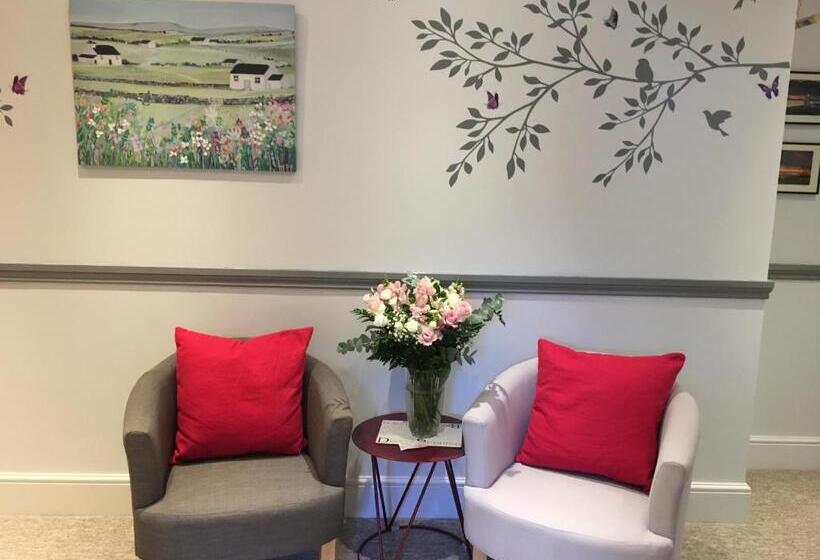 ペンション Hayes Barton