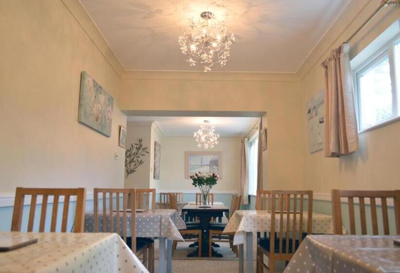 ペンション Hayes Barton