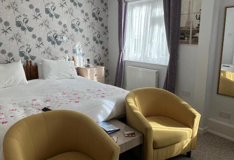 ペンション Hayes Barton