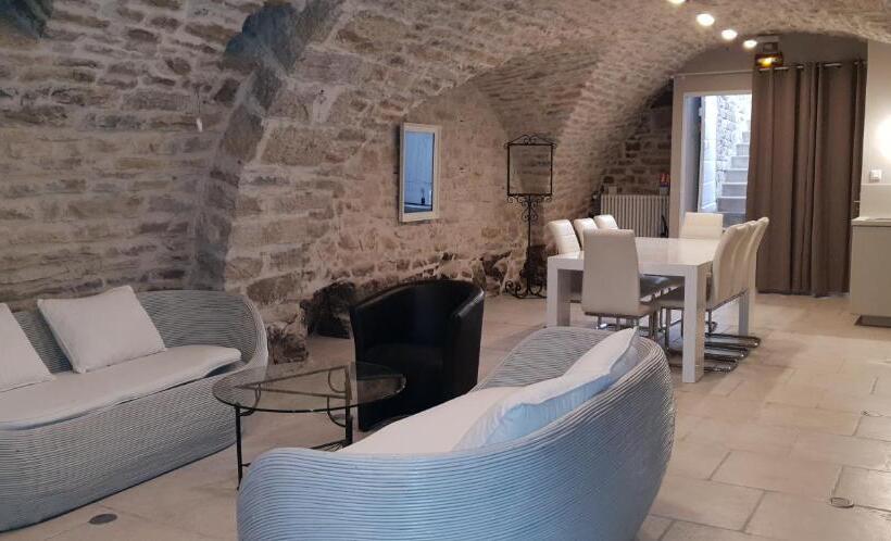 פנסיון Maison D Eusébia