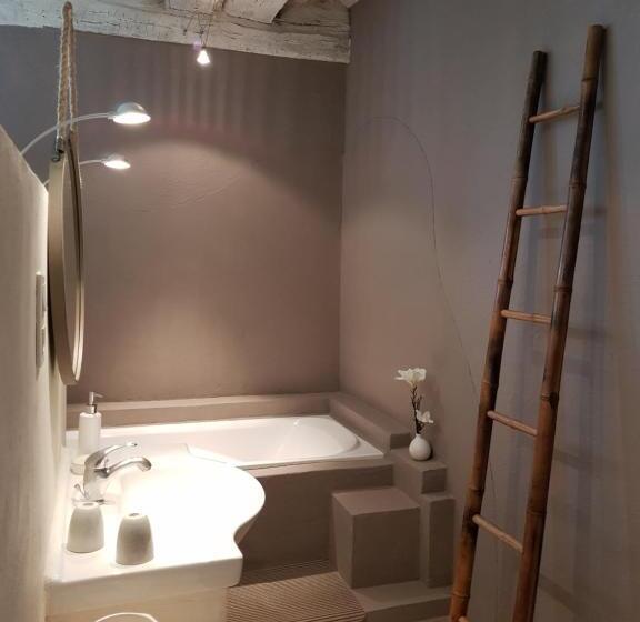 פנסיון Maison D Eusébia