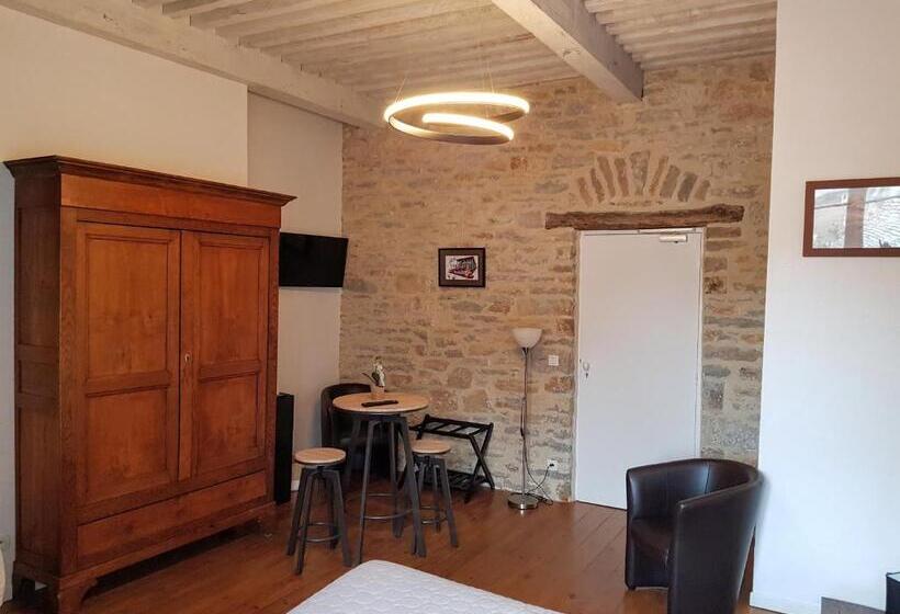 פנסיון Maison D Eusébia