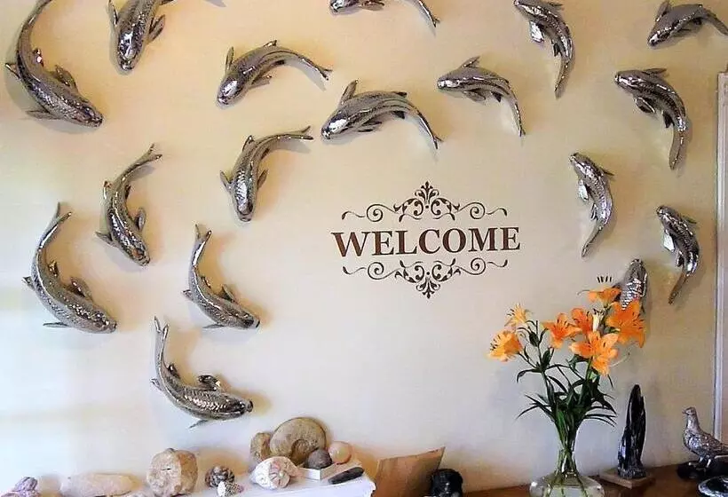 ペンション Salmon Landings