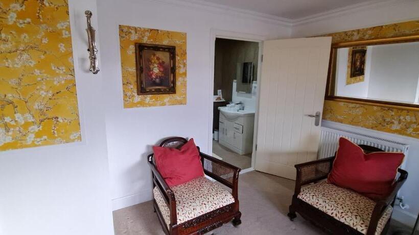 פנסיון Salmon Landings