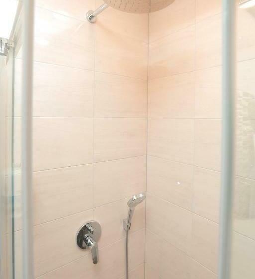 تختخواب و صبحانه Branša