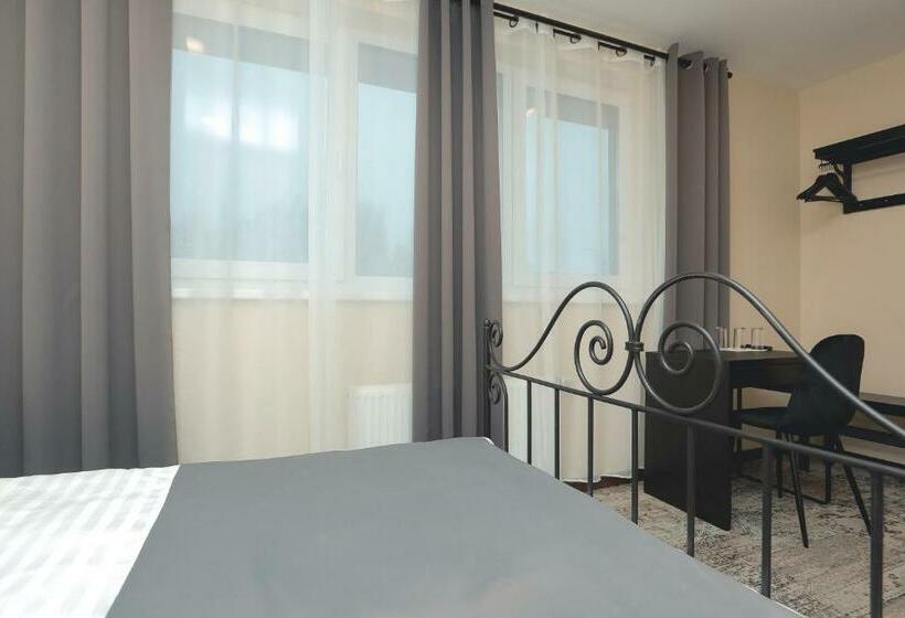 تختخواب و صبحانه Branša