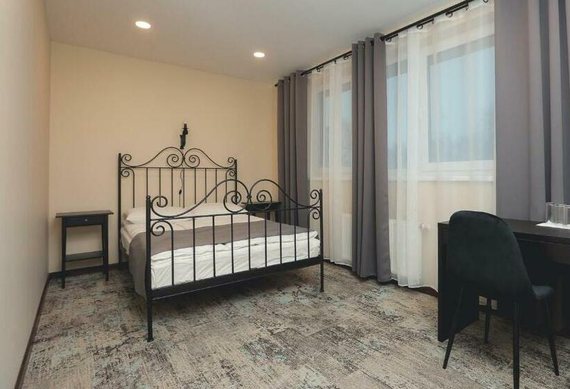 تختخواب و صبحانه Branša