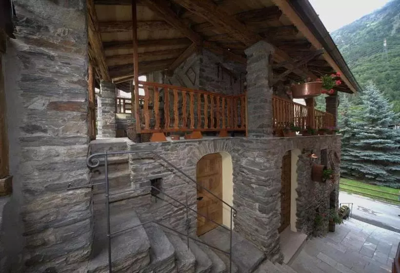 Aamiaismajoitus (B&B) La Maison Du Seigneur