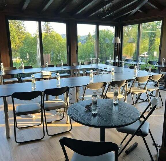 هتل Crona Spa Karpaty