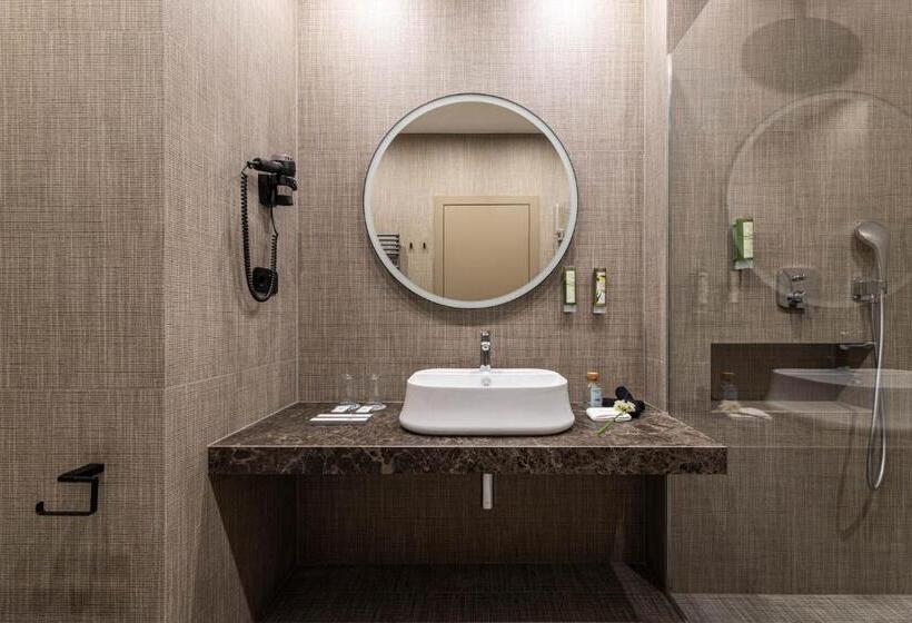 هتل Crona Spa Karpaty