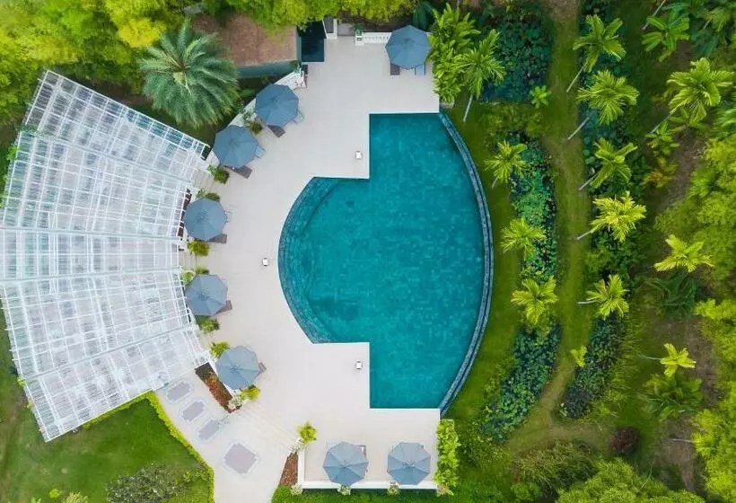 استراحتگاه The Luang Say Residence