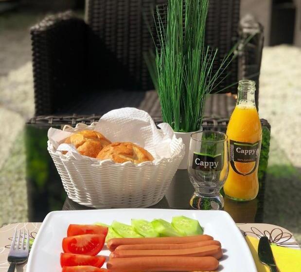 ベッドアンドブレックファースト Berg Szállás