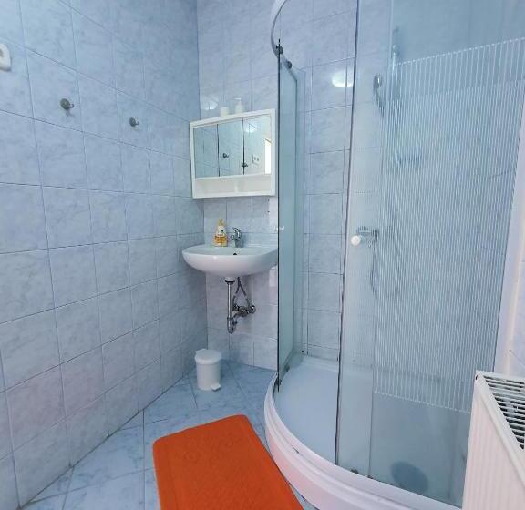 ベッドアンドブレックファースト Berg Szállás