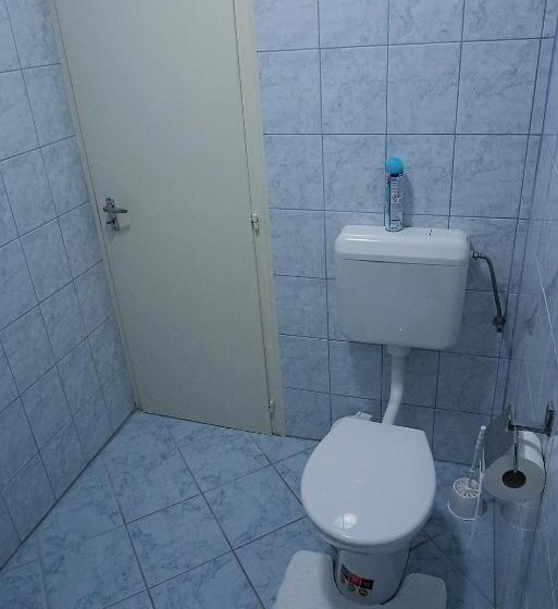 ベッドアンドブレックファースト Berg Szállás