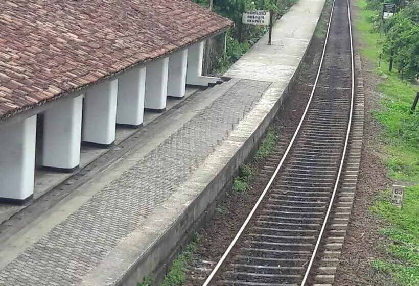 Aamiaismajoitus (B&B) Dedunu Home Bentota