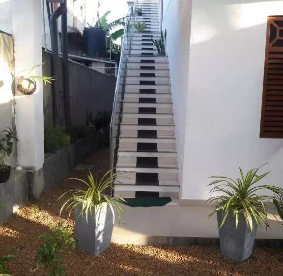 Aamiaismajoitus (B&B) Dedunu Home Bentota