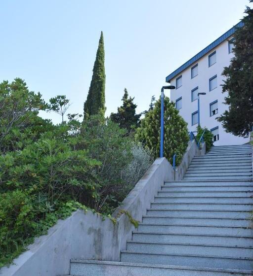 Dijaški Dom Portorož, Hostel