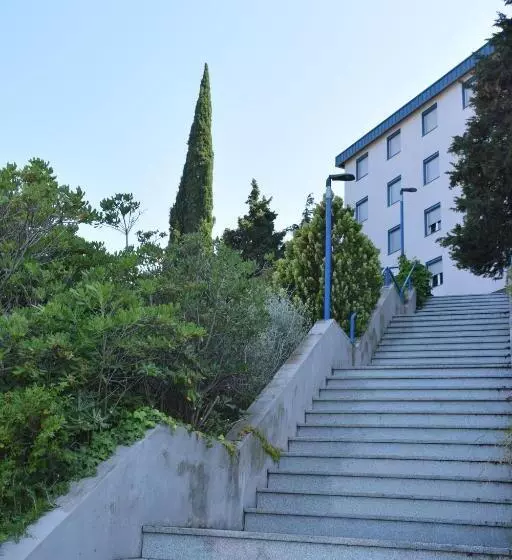 Dijaški Dom Portorož, Hostel