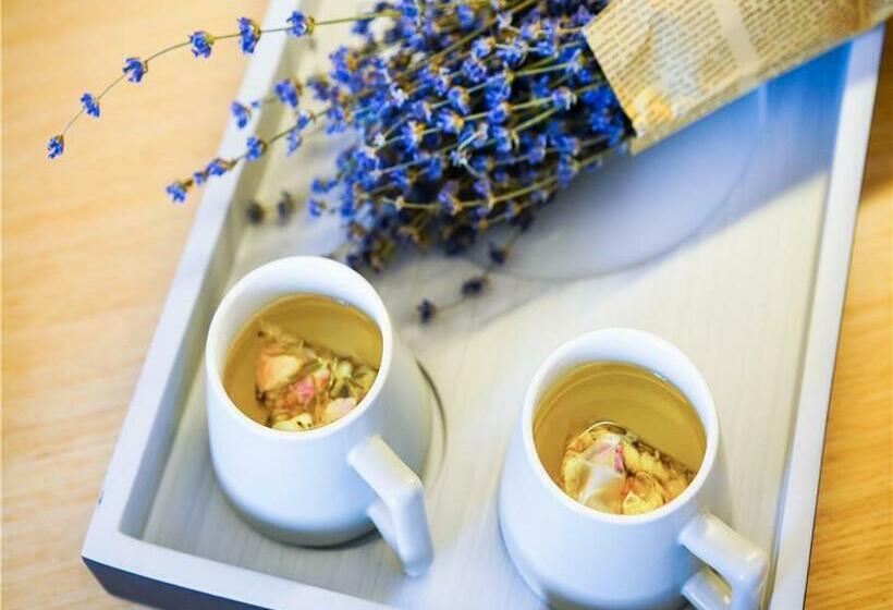 Lavande Hotel Urumqi Beijing South Road Railway Bureau Subway Station