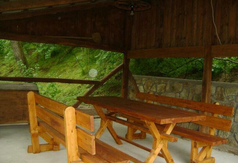 펜션 Kőhíd Vendégház