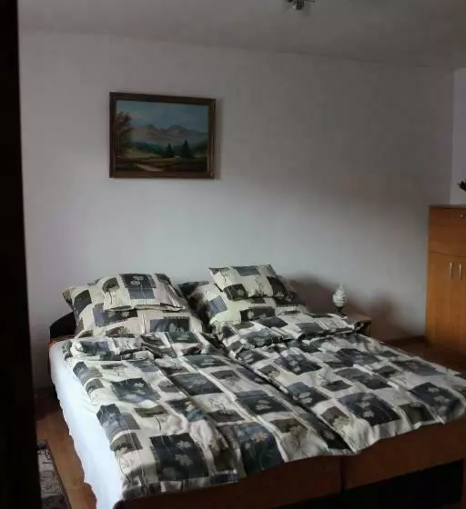 ペンション Kőhíd Vendégház
