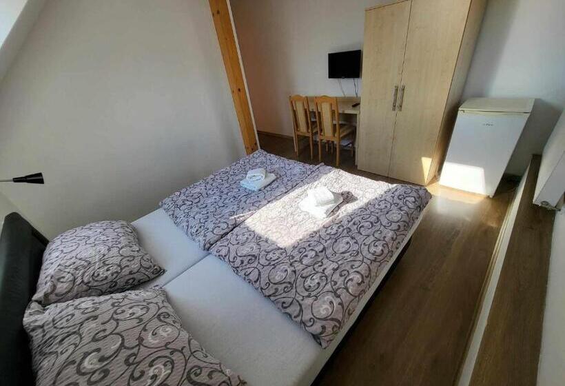 Pension Restaurace A Penzion Vrtule