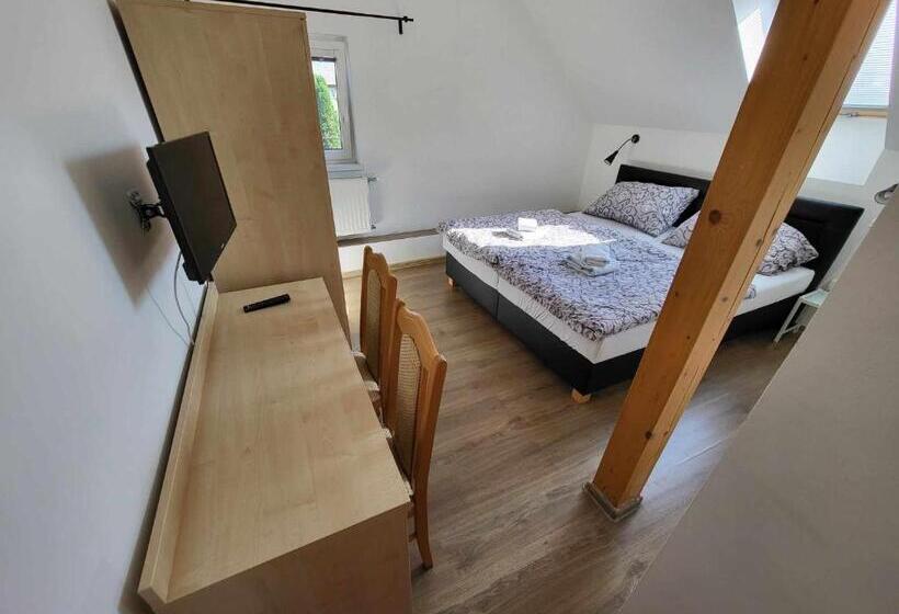 Pension Restaurace A Penzion Vrtule