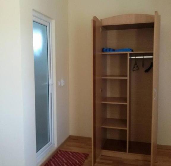 بنسيون Vila Happy