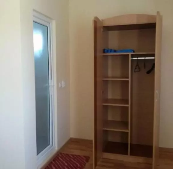 ペンション Vila Happy