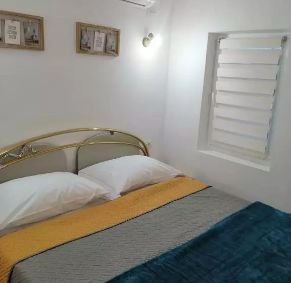 ペンション Vila Happy