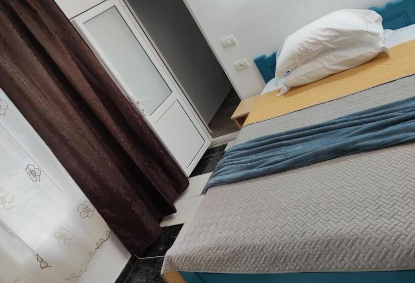 بنسيون Vila Happy