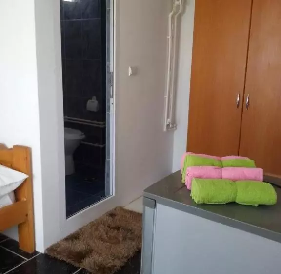 ペンション Vila Happy