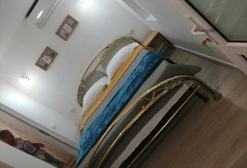 بنسيون Vila Happy