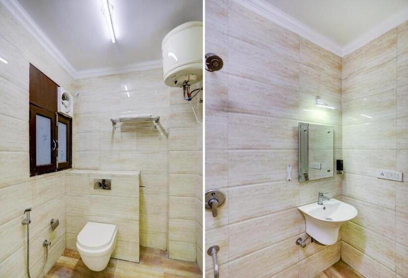 Townhouse Hotel Rivasa Regency