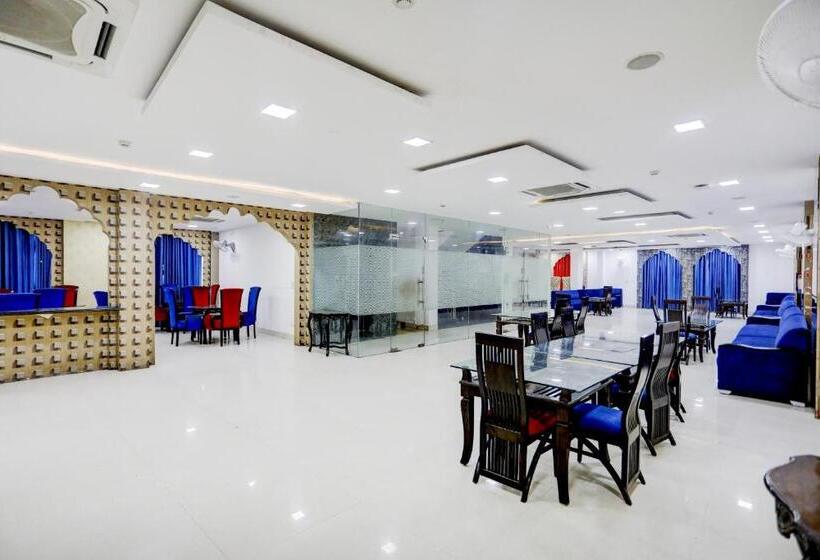 Townhouse Hotel Rivasa Regency