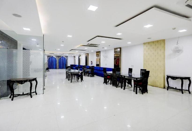 Townhouse Hotel Rivasa Regency