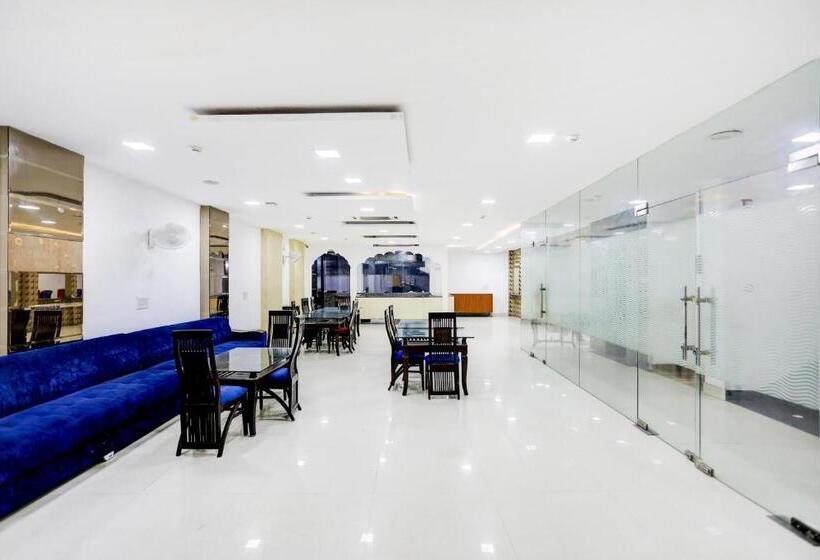 Townhouse Hotel Rivasa Regency