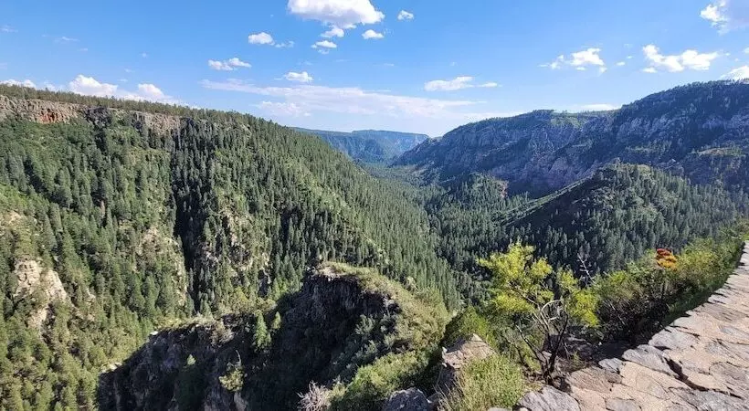 هتل Castle Rock
