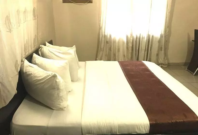 هتل Eapartments