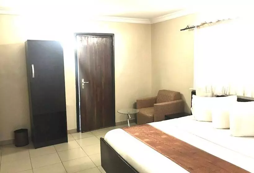 هتل Eapartments
