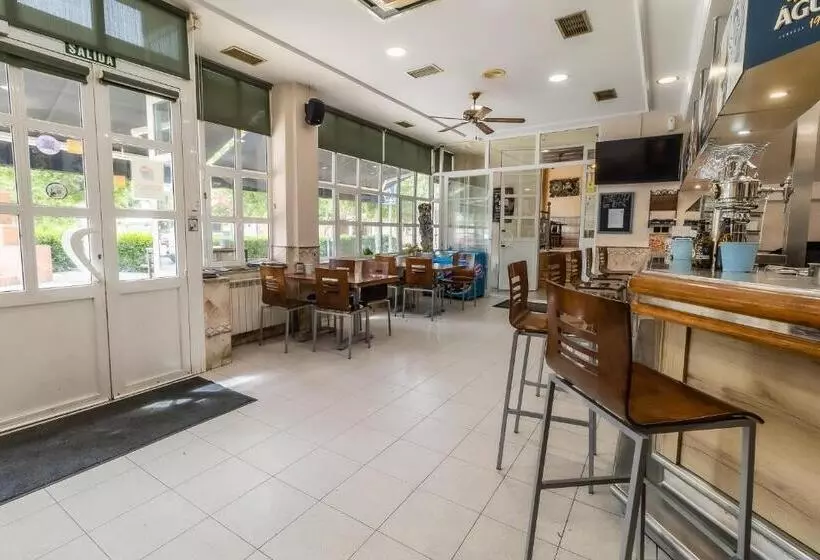 هتل Hostal  Restaurante La Buena Villa By Vivere Stays