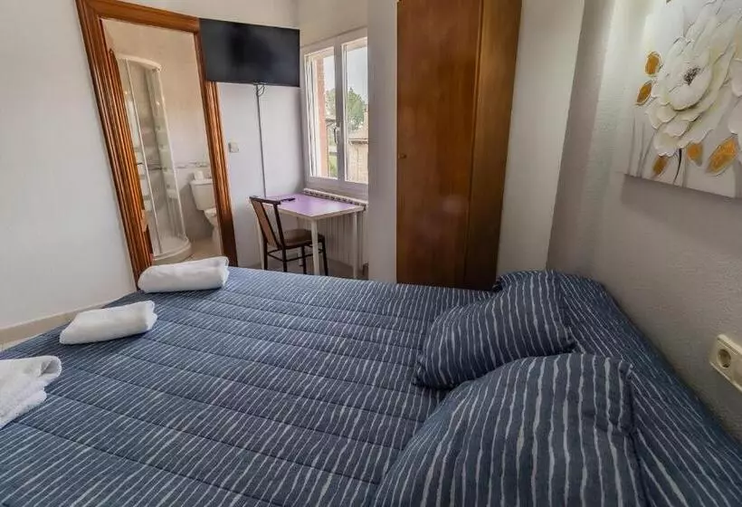 هتل Hostal  Restaurante La Buena Villa By Vivere Stays