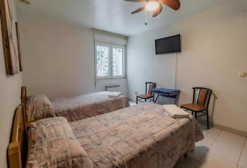 هتل Hostal  Restaurante La Buena Villa By Vivere Stays