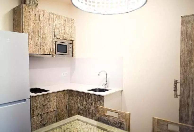 هتل La Bodega Suites