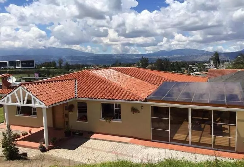 Hotelli Las Hortensia S Casa De Huespedes