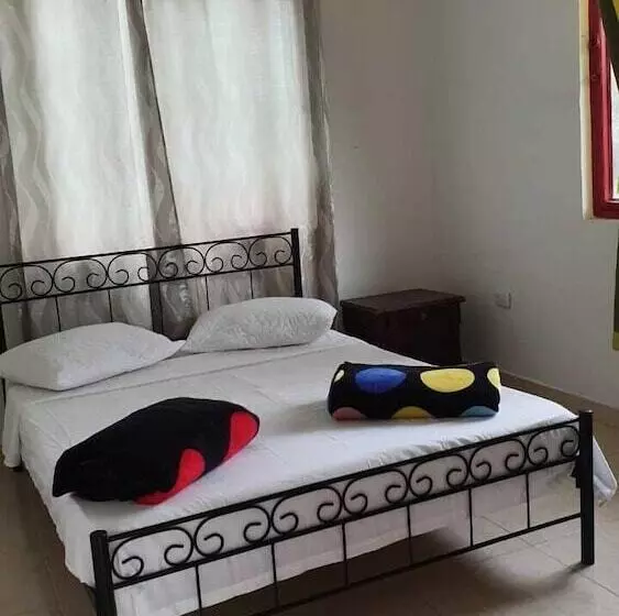 Hotelli Los Alpes